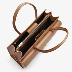 DeMellier • The Maxi Montreal